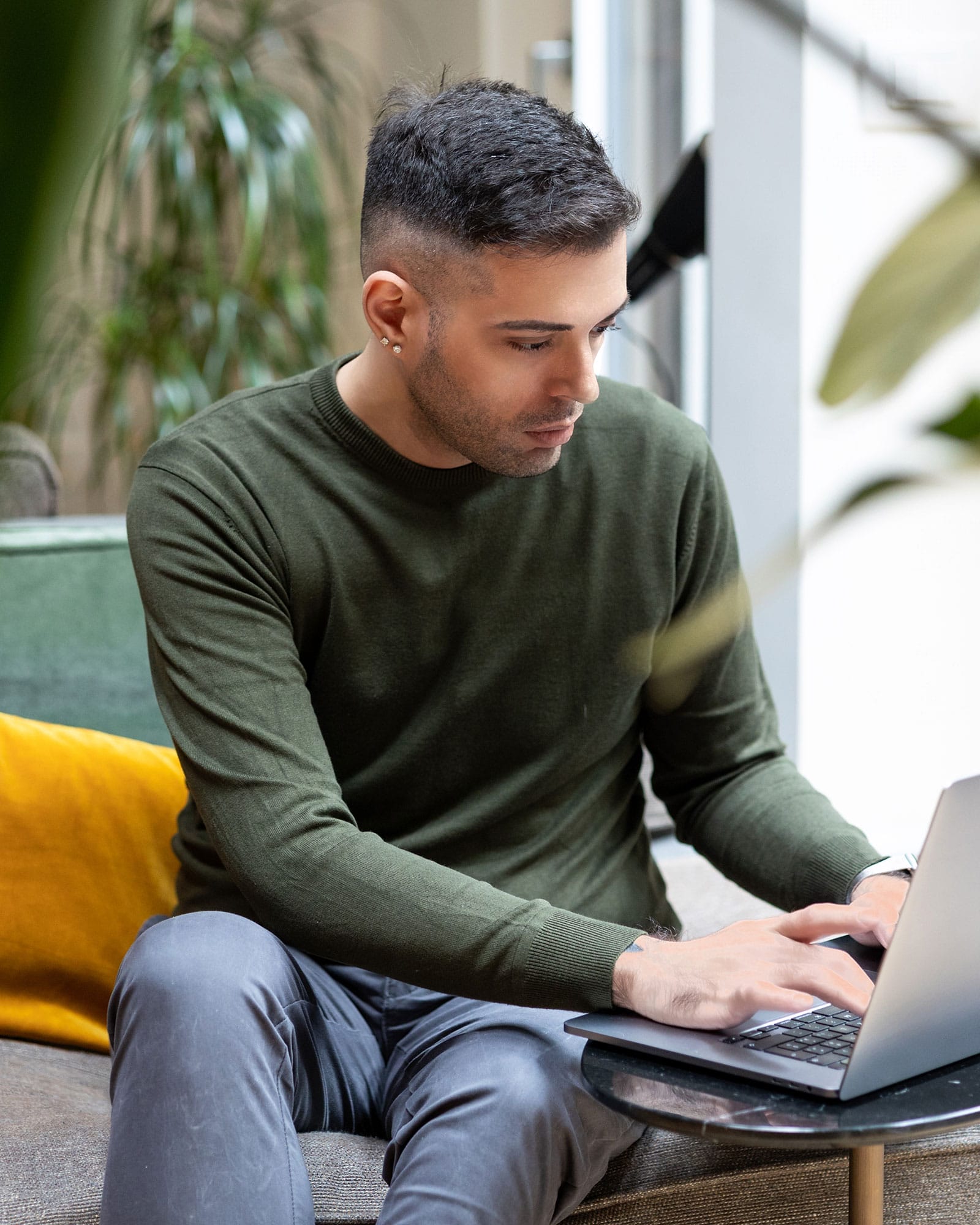 Gabriele Lakhal Designer e Marketer Freelance Milano 00004